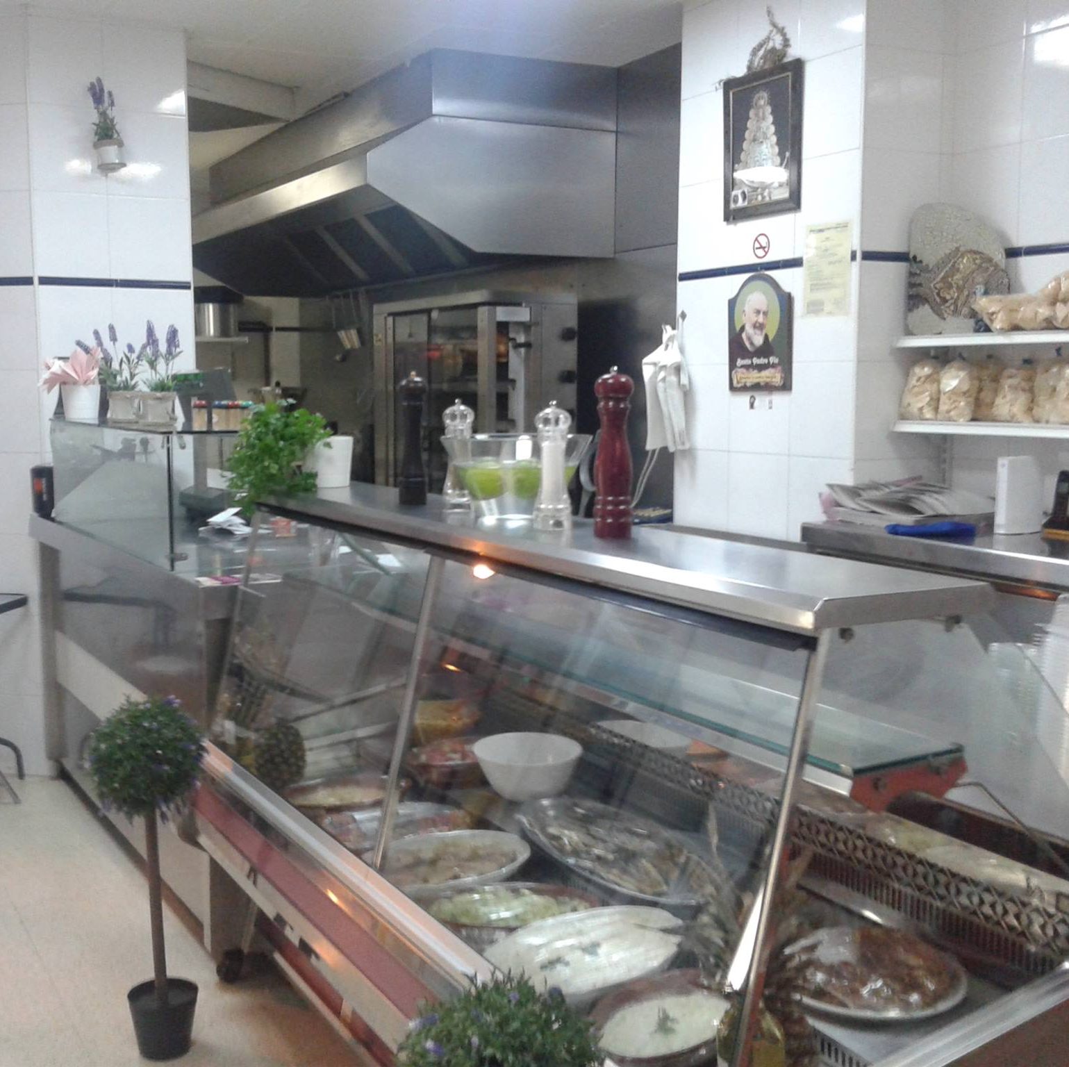 ASADOR-POLLOS-EL-GUSTOSO-ALGECIRAS-cadiz-web